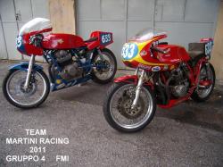 Ducati-team-2011-r.jpg