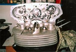 norton-350-desmo-valve-gear.jpg